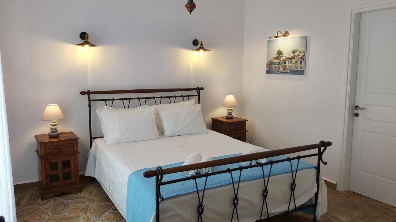 Villa Almyra Aegina Buitenkant foto