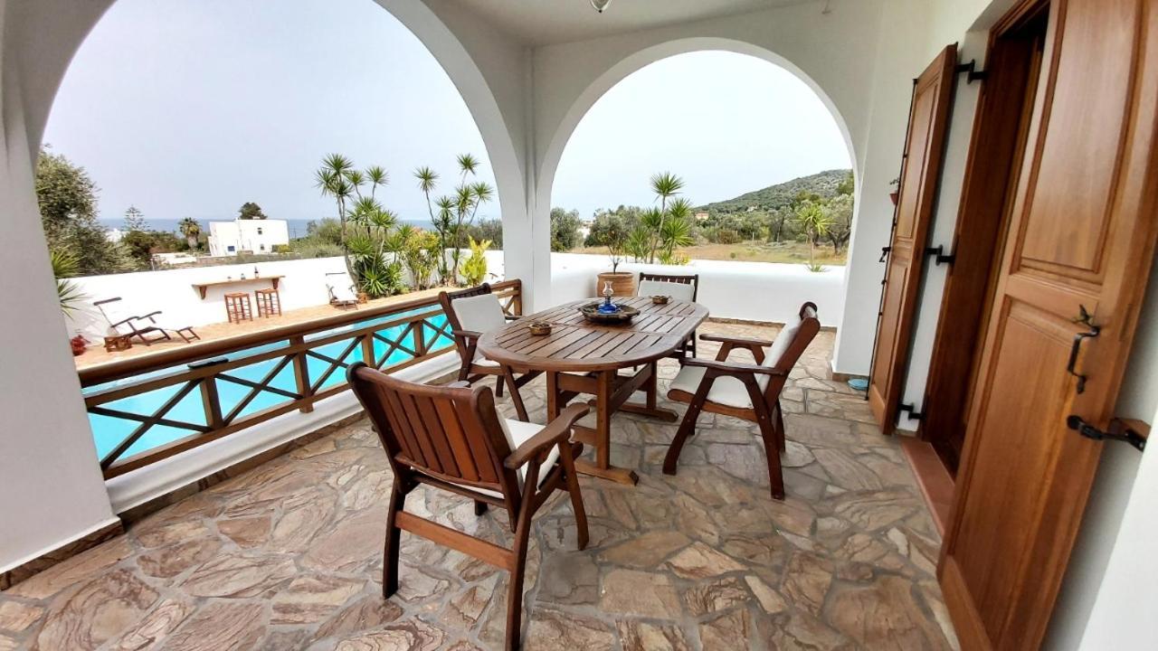 Villa Almyra Aegina Buitenkant foto