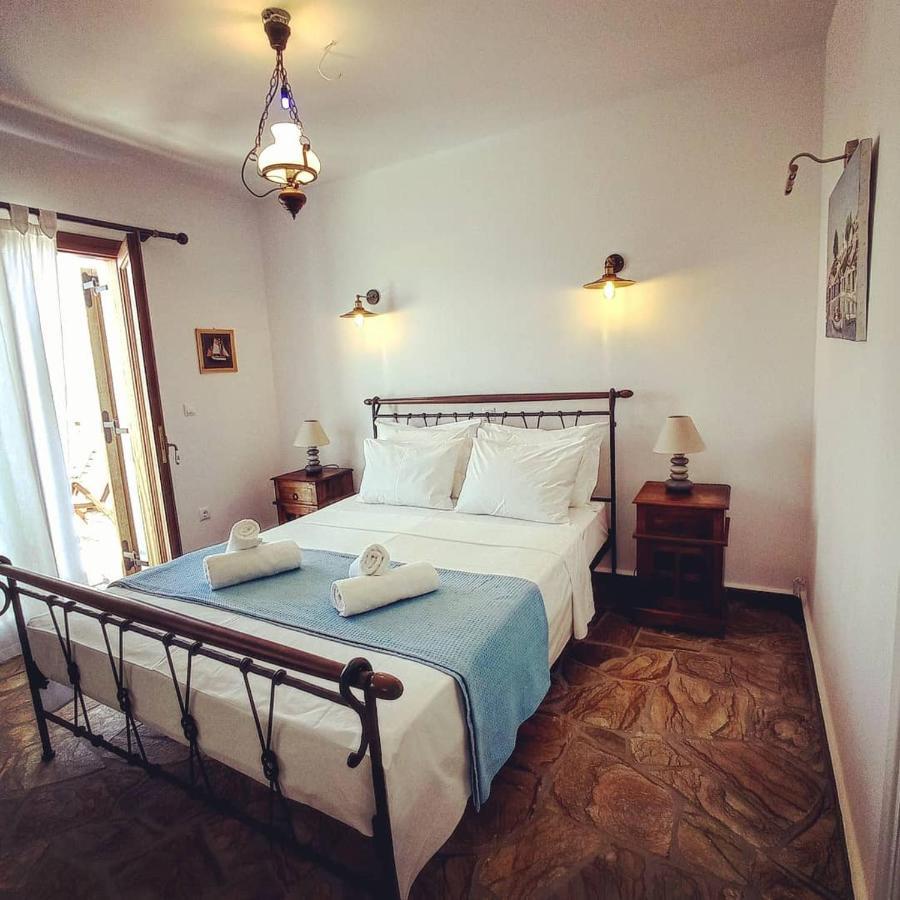 Villa Almyra Aegina Buitenkant foto