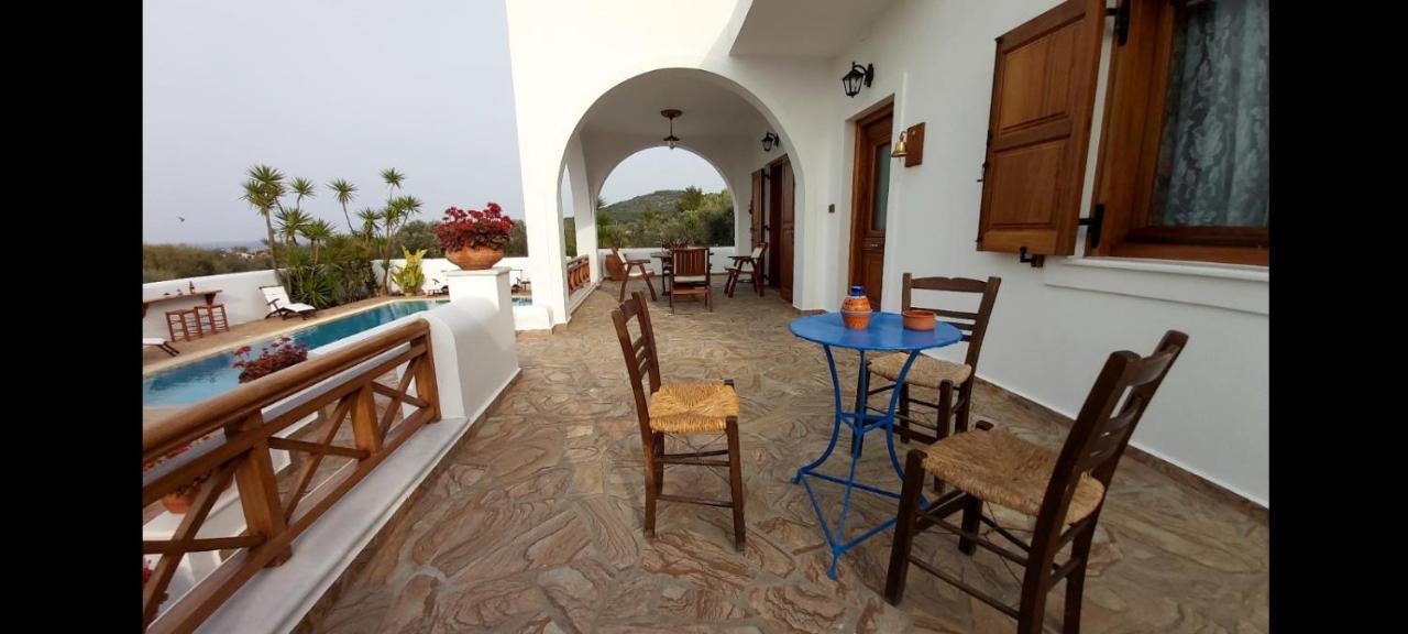 Villa Almyra Aegina Buitenkant foto